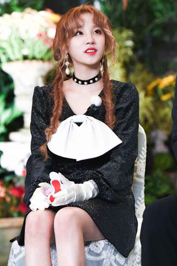 宋雨琦《奔跑吧》国内综艺首秀 元气精灵展超强综艺感获称赞