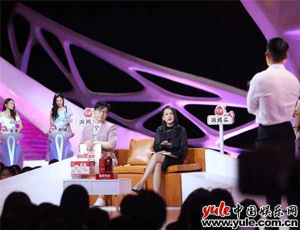 今晚《非诚勿扰》，让我们领悟爱情中的真诚、信任与包容