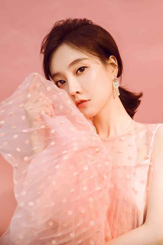 冯提莫新歌《Ice Cream》上线 元气朋克开启音乐冒险