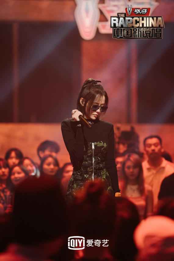 《中国新说唱》主理人公演火爆 张靓颖歌词回应争议