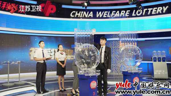 《为幸福喝彩》印小天靠“舞艺”赢得开奖资格 王珏叫出“海豚音”！