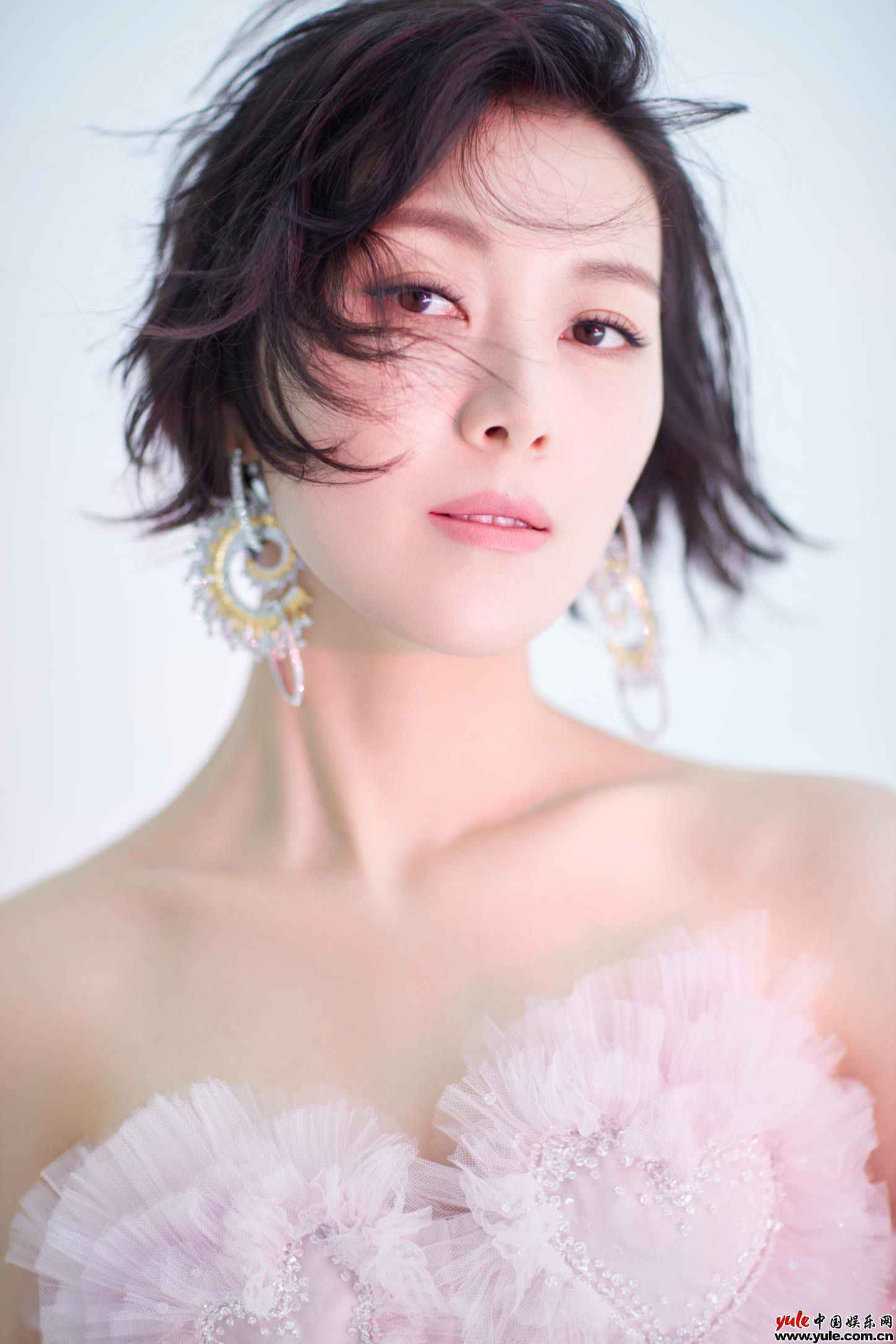 常思思发布新作《丁香赞歌》，歌颂哈尔滨城市之花