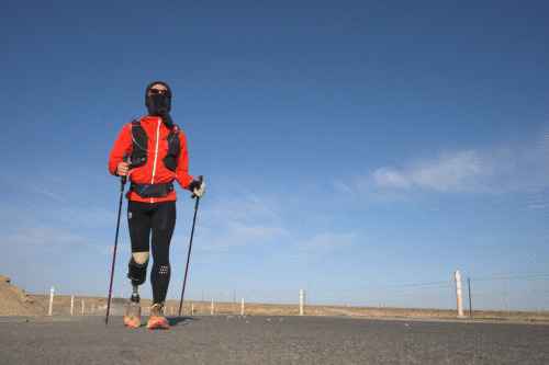 刀锋战士完成513公里挑战，刷新腿部截肢者长距离越野世界纪录