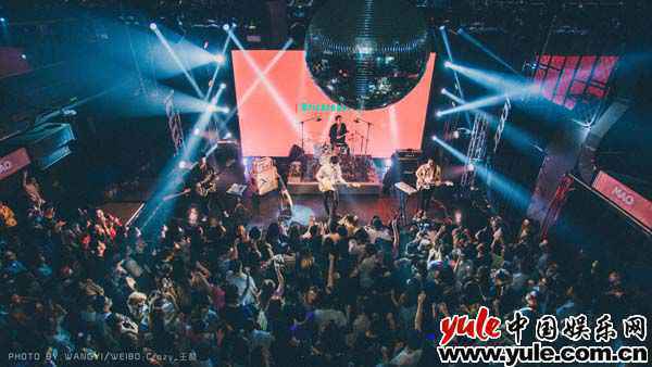 脆莓同名新专上线——这是脆莓的世界,也是你们的世界