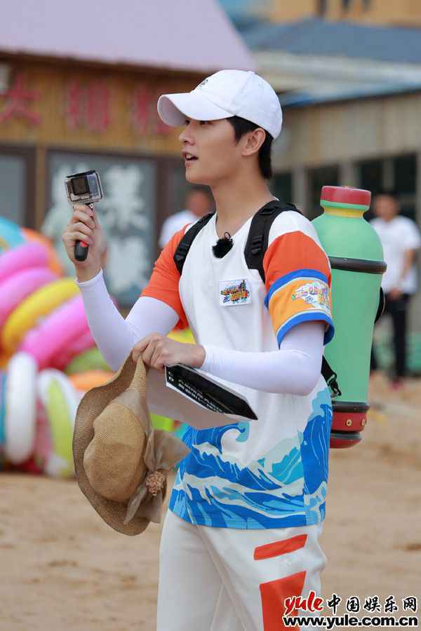 杨洋翻盘成王 《元气满满的哥哥》上演精彩“多杀”