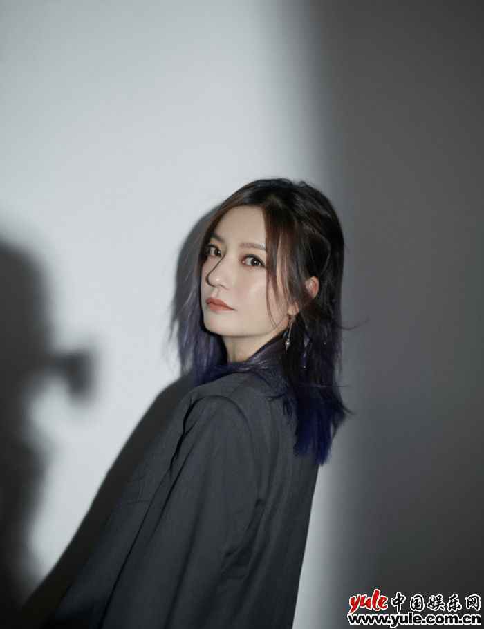 赵薇担任节目导师 赵薇出席《演员请就位》第二季发布会 感性点评触动演员内心