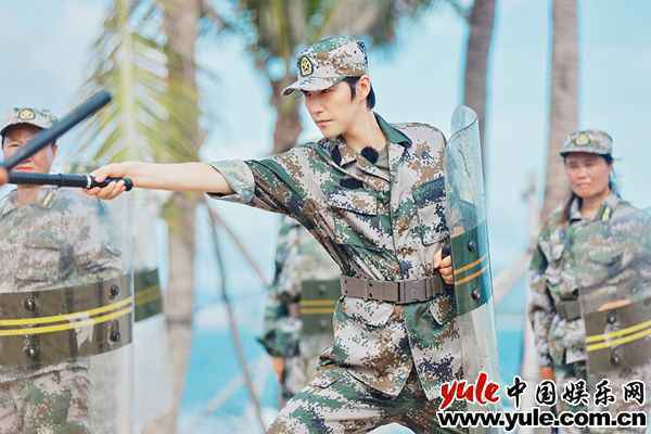 《完美的夏天》成员获“荣誉岛民”称号，黄新淳金子涵变废为宝