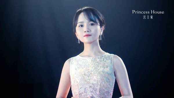 “双节”来临，和公主家相约影院大片《我和我的家乡》