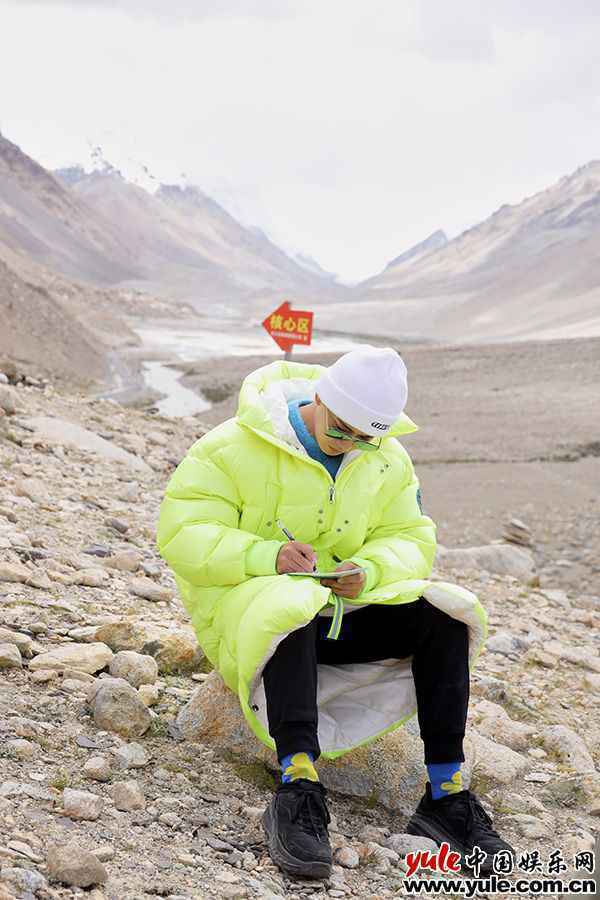 《极限挑战宝藏行》冲顶珠峰大本营 极挑团分享感动时刻