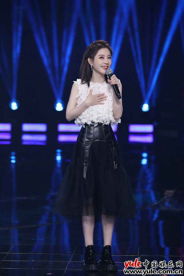 东方卫视《我们的歌》第二季举办开播发布会 李健成功追星谭咏麟