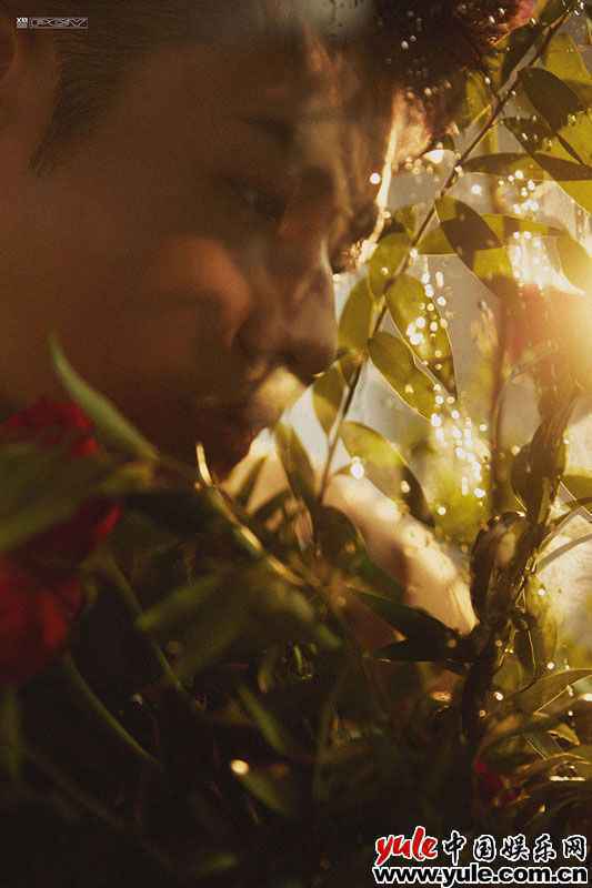 彭楚粤原创单曲《牵手拉勾》上线 诠释甜蜜情感共鸣