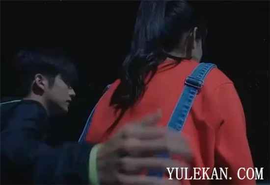 《冰糖炖雪梨》棠雪初恋是黎语冰吗？黎语冰喜欢的是谁？