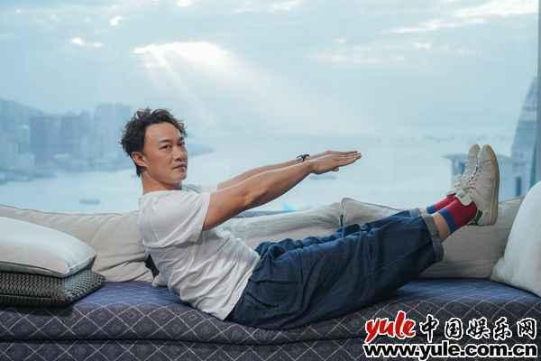 陈奕迅全新单曲《致明日的舞》 送上温暖拥抱