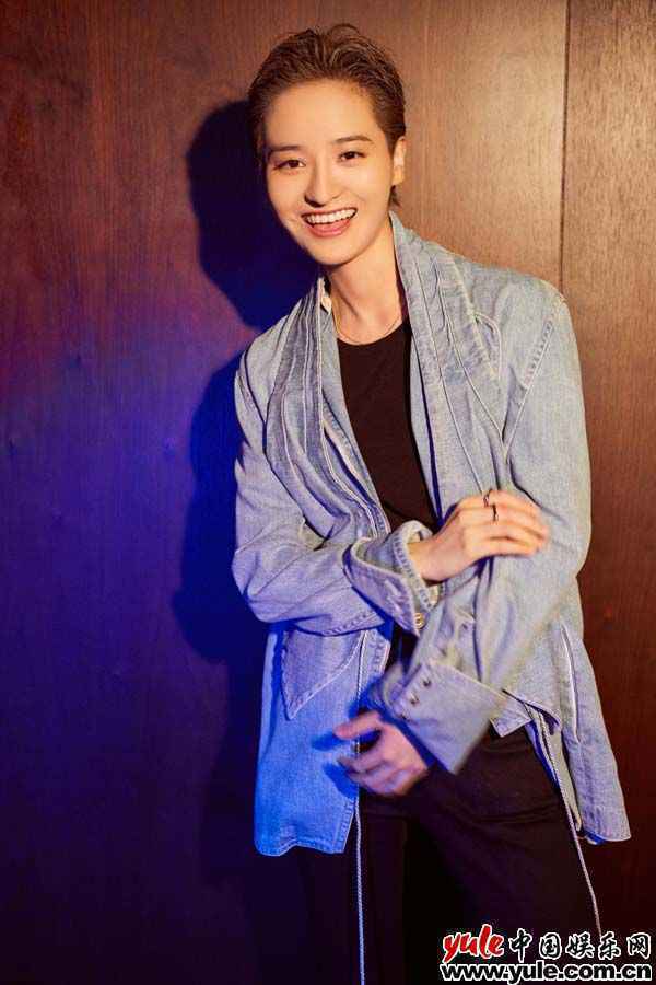 蒋一侨发布新歌《时间是庸医》 谱曲仍独自包揽