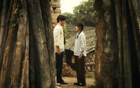 杨天正出演乘风破浪姐姐MV男主角 呈现甜蜜美好爱情