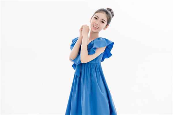 百余位明星齐聚国庆节晚会,李凯稠李昕融父女震撼无数网友