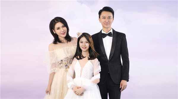 百余位明星齐聚国庆节晚会,李凯稠李昕融父女震撼无数网友