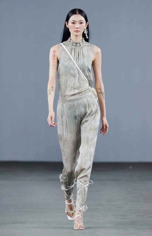 S/S 2021深圳时装周:朗黛国际 | 聚澎湃之活力,启新出发