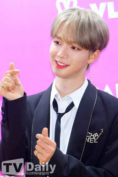 AB6IX成员林煐岷酒驾遭吊销驾照:4人制活动,专辑延后发行