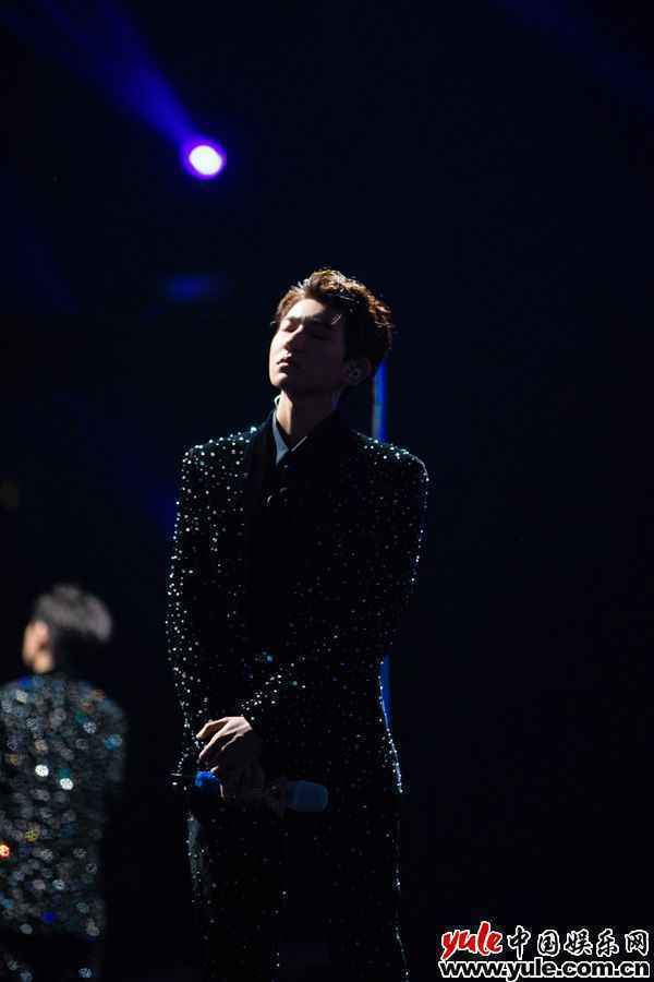 王源、常石磊《我我》温柔唱哭观众 惊喜透露“未来有合作原创曲“