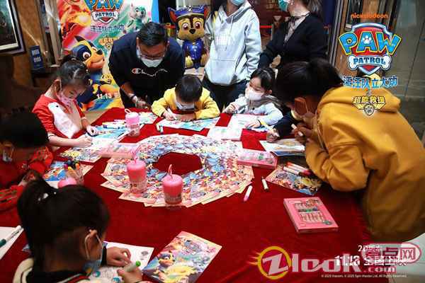 汪汪队空降《汪汪队立大功之超能救援》首映活动 大小观众好评如潮