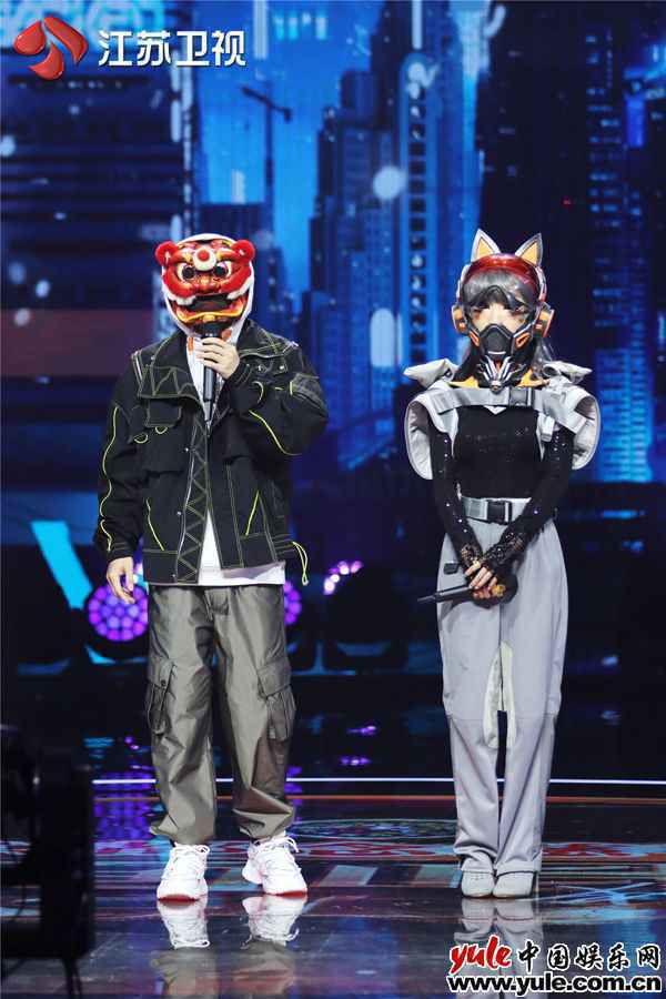 小沈阳王子异惊喜揭面 “蒙面军师”“星际少女”安利伪装小妙招