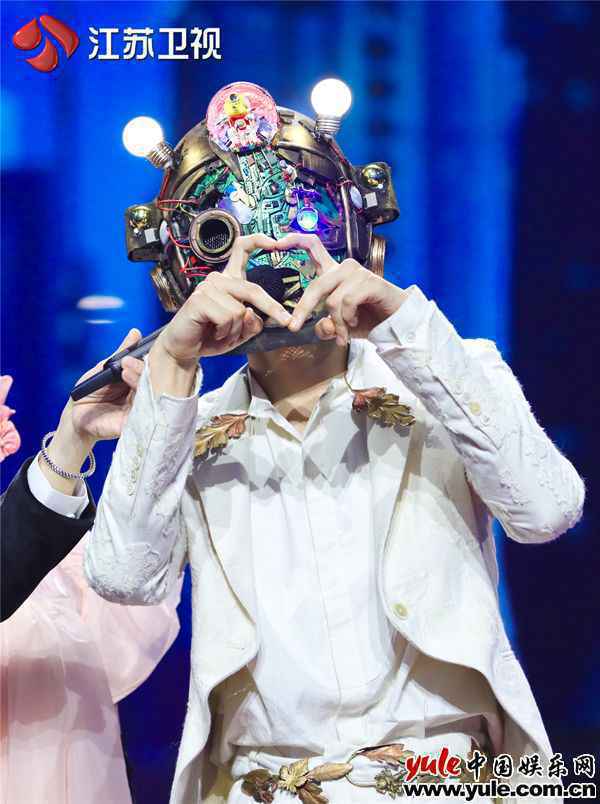 小沈阳王子异惊喜揭面 “蒙面军师”“星际少女”安利伪装小妙招