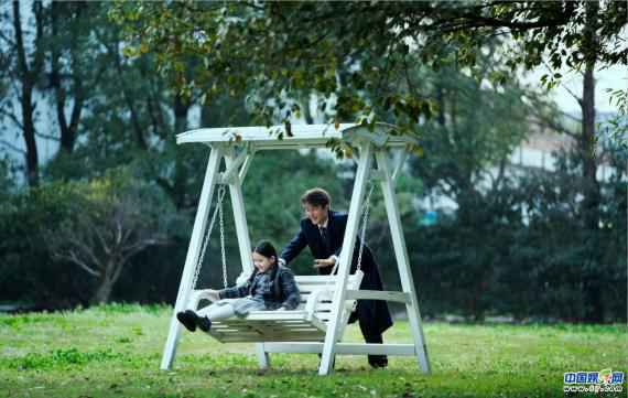 黄轩《瞄准》播出近尾声 剧情反转迭起引热议