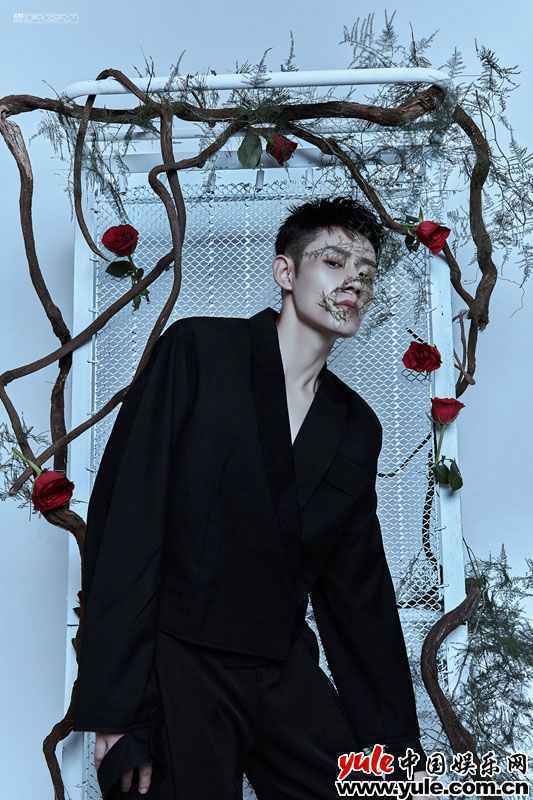 彭楚粤原创EP主打单曲《极度舒适》上线 浪漫诠释舒适律动