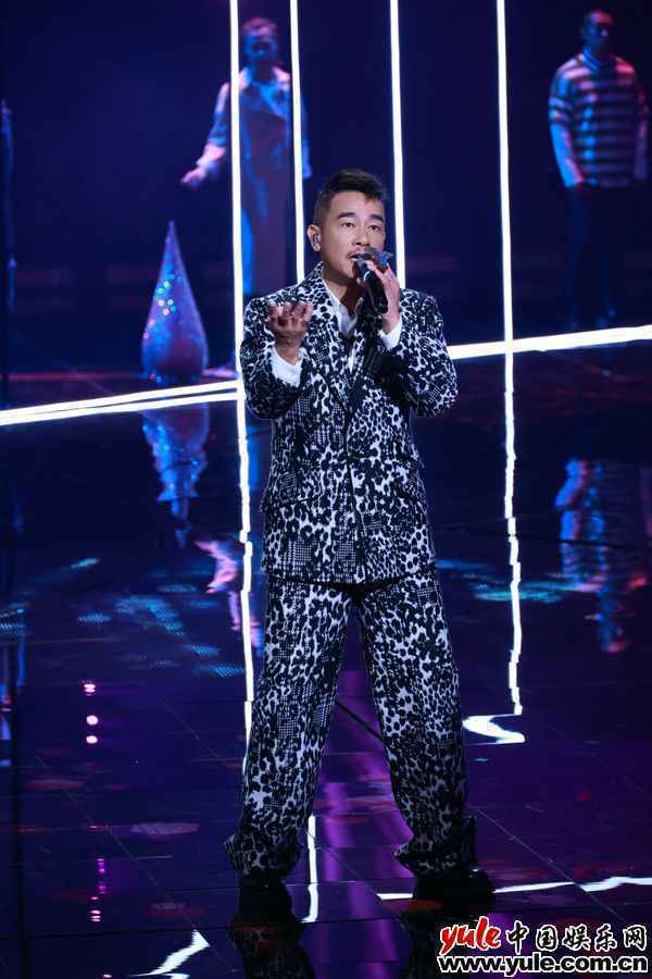 《中国梦之声•我们的歌》 王源高情商夸陈小春常石磊 张信哲容祖儿演绎怀旧金曲