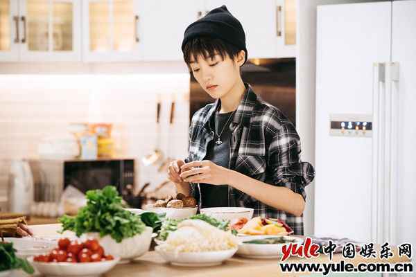 张月《演员请就位》短发造型亮眼 演技获赞得S卡晋级