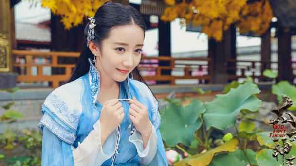 陈梦瑶《太古神王》对镜梳妆在线撩人 低眉娇羞微表情到位