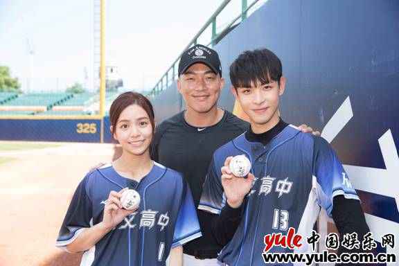 「新世代影歌双栖小天王」连晨翔2020年全新迷你专辑《百分百》将于11/27正式发行