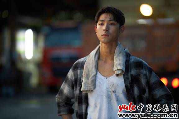 「新世代影歌双栖小天王」连晨翔2020年全新迷你专辑《百分百》将于11/27正式发行