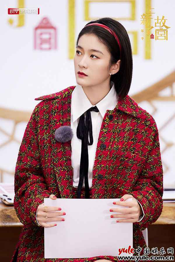 张雪迎首次亮相《上新了·故宫》,无实物表演展现出彩演技