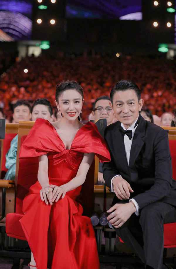 001LTF2wly1gl5dq3hz1gj60u019nx6r02 第33届金鸡奖获奖名单!《夺冠》成最大赢家周冬雨喜提最佳女主角