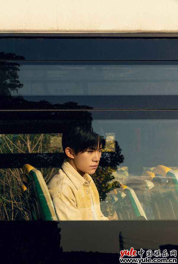 易烊千玺发布翻唱专辑《后座剧场》 回忆旧时光蓄能再出发
