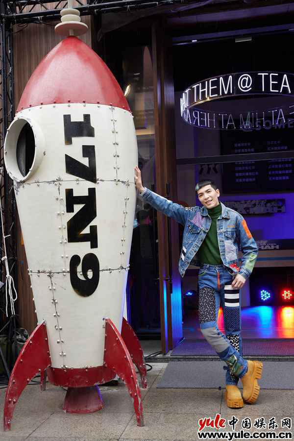 「金曲歌王」萧敬腾2020年全新单曲《萨哈星球》全球正式上线！