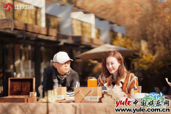 《从长江的尽头回家》重庆站收官 孟非赏山景连连赞叹 冯提莫唱山歌婉转动听