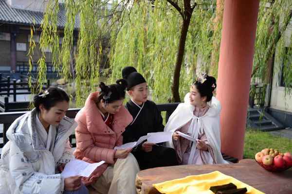 姜蓉蓉主演微电影《九牧皇家鹿胶》，颜值太高超有范