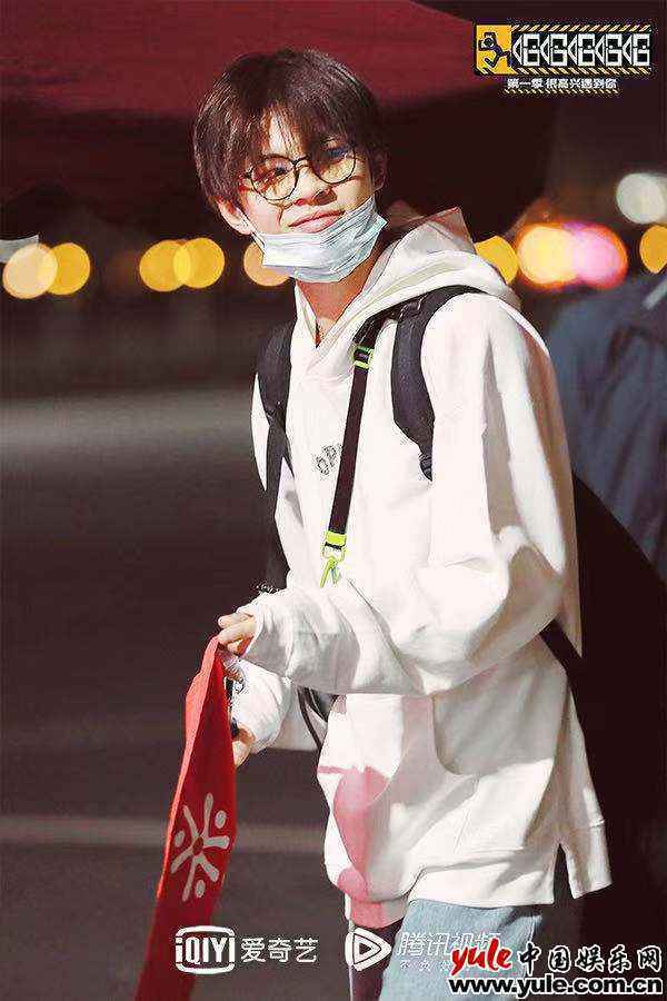 《哈哈哈哈哈》南昌之旅探寻儿时记忆武汉“过早”充满烟火气