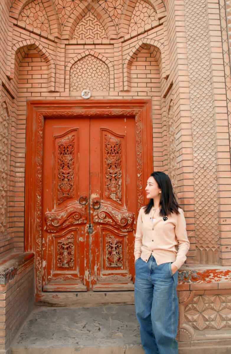 马苏央视“心连心”慰问献唱《娃哈哈》 以文化润疆传递正能量