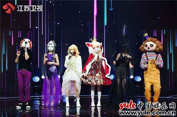 1.大合唱 蒙面男团集体热舞活力开场 六位唱将甜蜜配对联袂欢唱