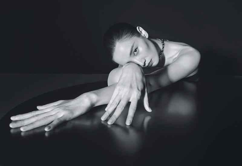 宋佳 | 即兴的温柔