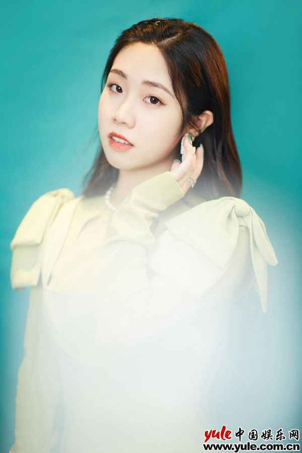 石玺彤“涂鸦梦境”个人巡演开启 现身漫展掀回忆杀