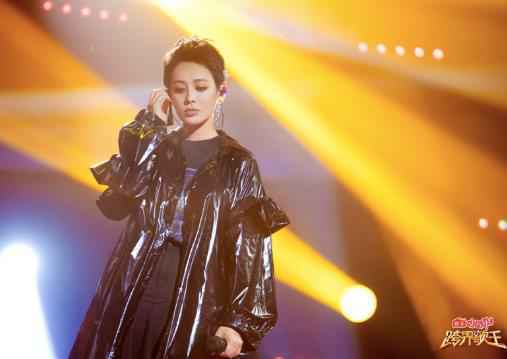 《跨界歌王》宁静首战大秀效果炸裂，那个聪明冷静的大玉儿还有这么反差萌的一面？