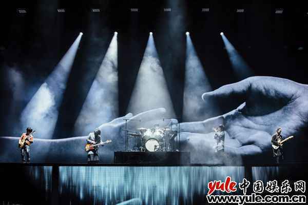 3五月天和你紧紧相依 因为有你!五月天《因为你 所以我》创下多项好成绩