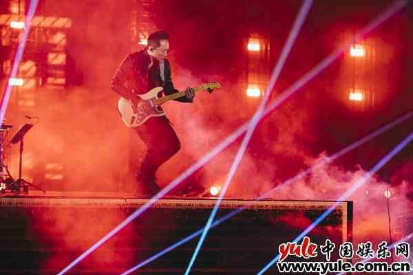 9五月天石头 因为有你!五月天《因为你 所以我》创下多项好成绩