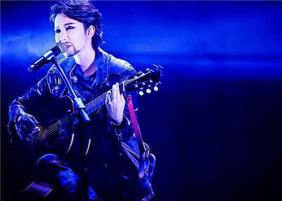 《HEDWIG》 J-Min，“《HEDWIG》对我来说是如同宝物一般的作品”