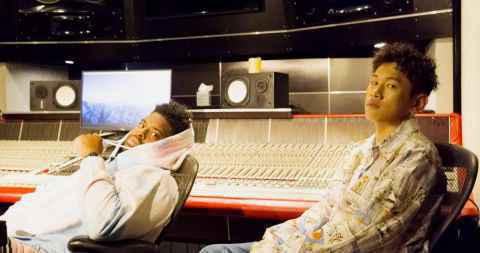 两大R&B鬼才的神合作：Crush＆Pink Sweat$推出单曲！